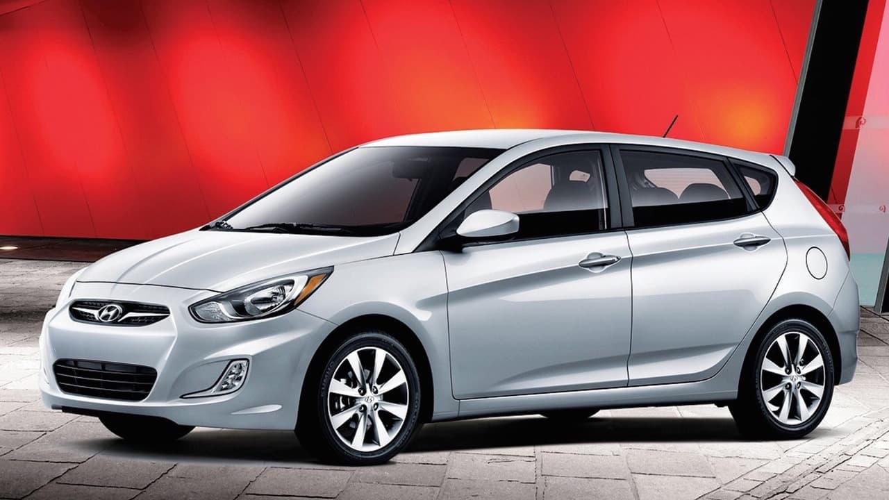 <b>16. Hyundai Accent</b>: El hatchback sub-compacto de Hyundai presentó un índice de 
<b>63 conductores muertos</b> por cada millón de vehículos registrados. El Hyundai Accent no ha sido actualizado significativamente desde 2011.