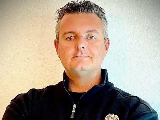 El agente de la DEA Kyle Mori tiene la difícil misión de atrapar al narcotraficante Nemesio Oseguera Cervantes, líder del Cartel Jalisco Nueva Generación (CJNG).