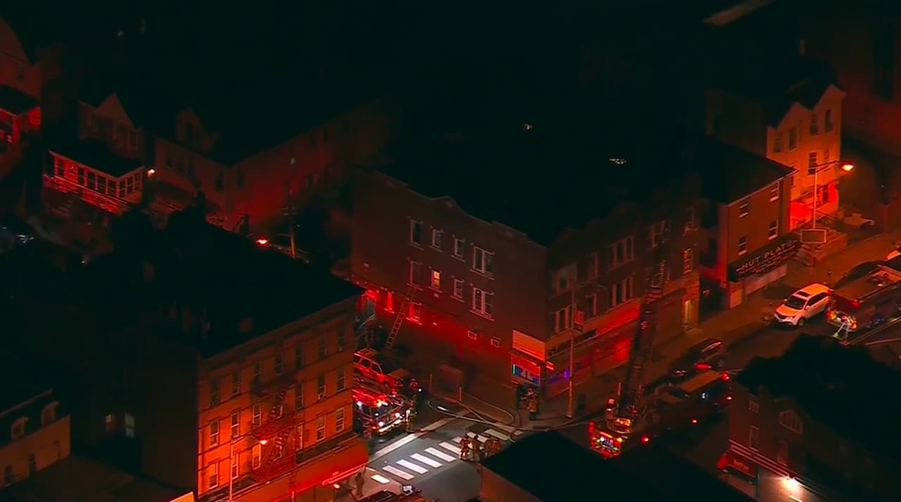 Se desata incendio en edificio habitacional en Jersey City