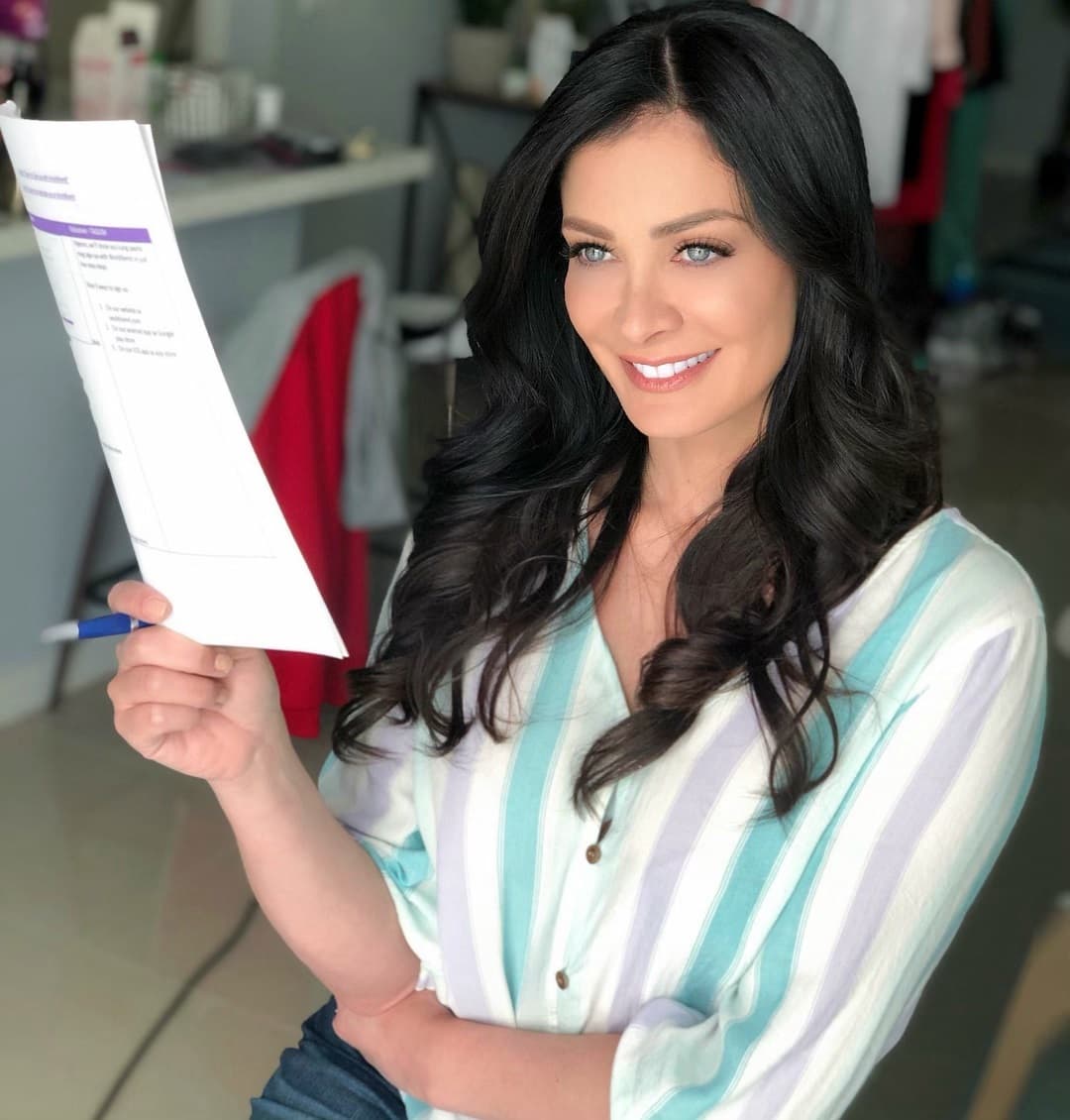 En una de ellas, explicó que tenía 77 puntos atrás de la rodilla y otros más arriba en la pierna porque le habían extraído dos ganglios malignos.