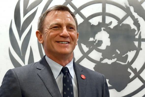 16. Daniel Craig, con 27 millones de dólares.