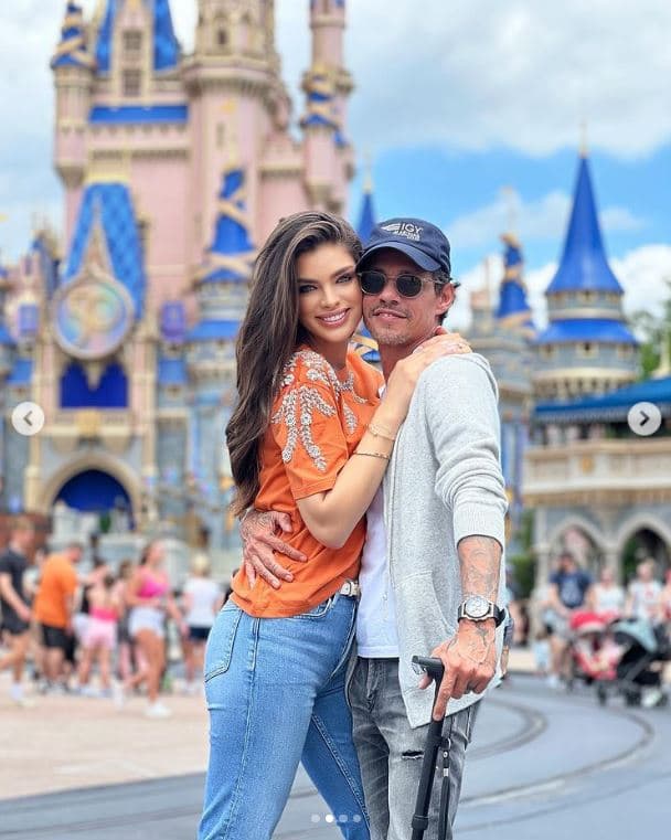 Esta semana no fue la excepción. El salsero se presentó en la ciudad de Nueva York y fue acompañado por su prometida. 
<br>