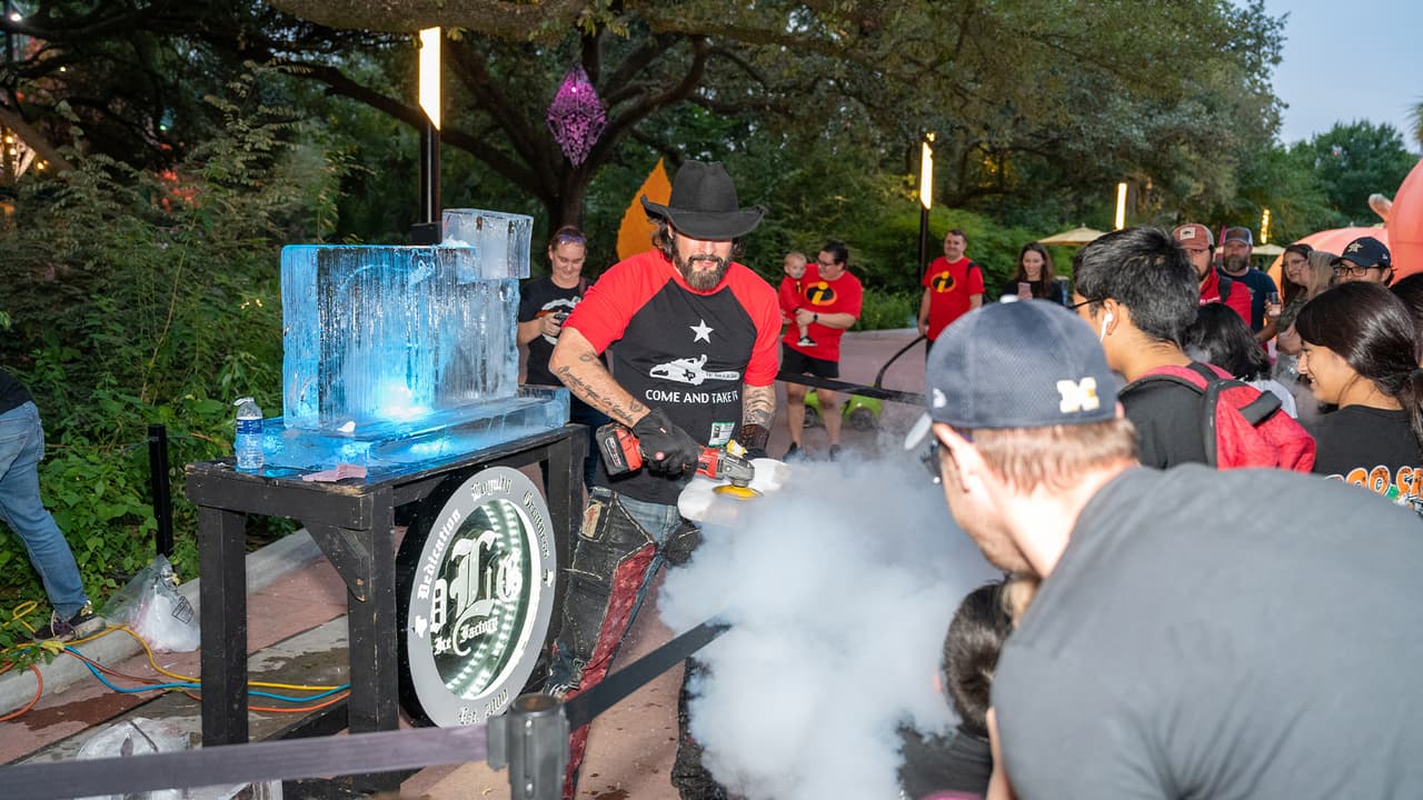 Recuerda que si quieres vivir esta experiencia tienes que visitar el zoológico cada viernes de este mes de octubre.