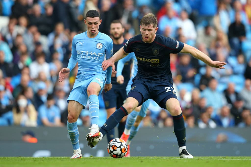 Liverpool golea 0-5 al Watford, Manchester City hace lo suyo y vencen 2-0 al burnley, Norwich City empata en casa frente al Brighton & Hove Albion, Chelsea vence por la mínima al Brentford y Southampton vence 1-0 al Leeds United.