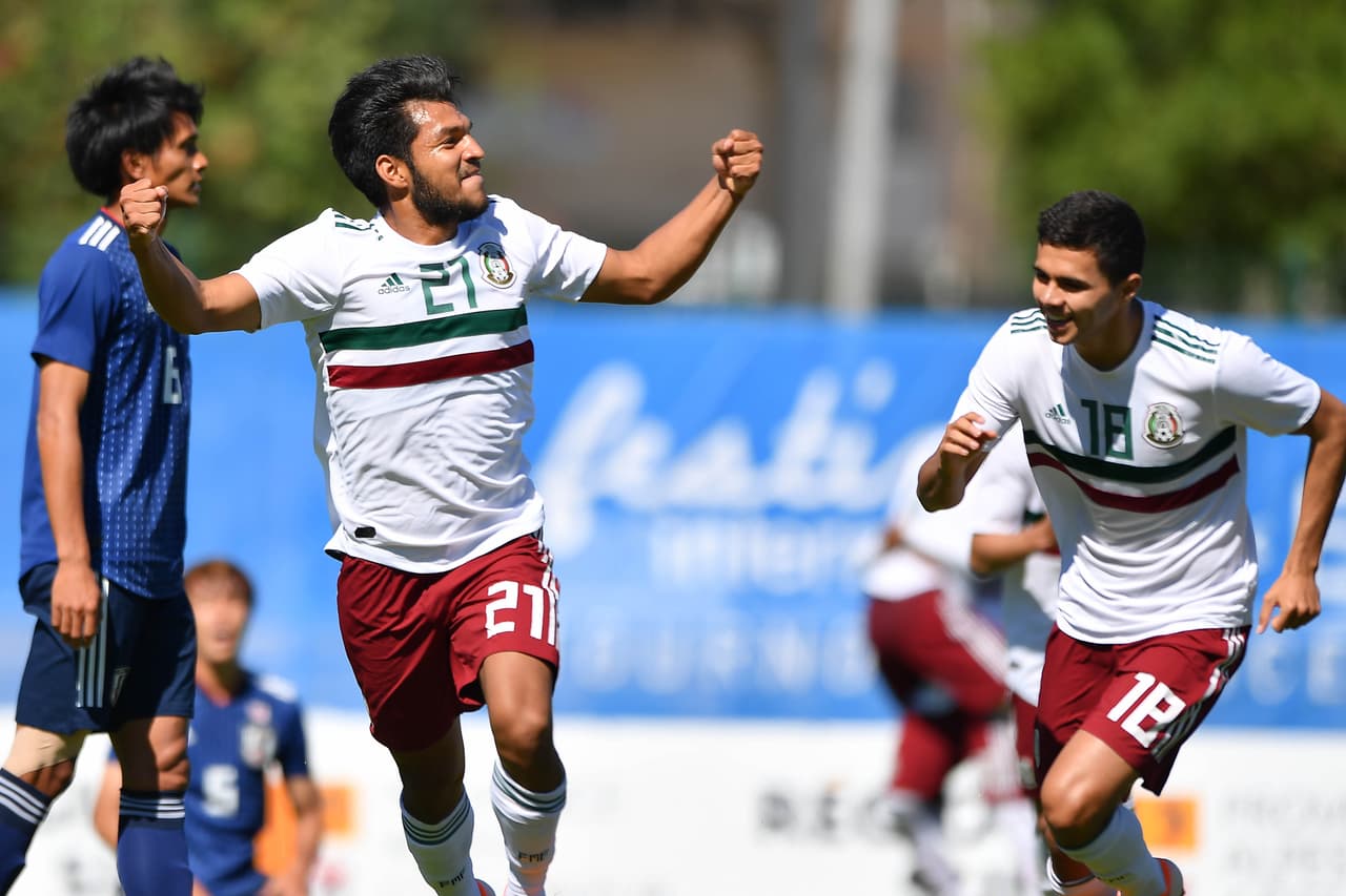 Esta vez el centro fue de Alan Mozo para que el jugador de Santos Laguna consiguiera su primer festejo en el torneo.