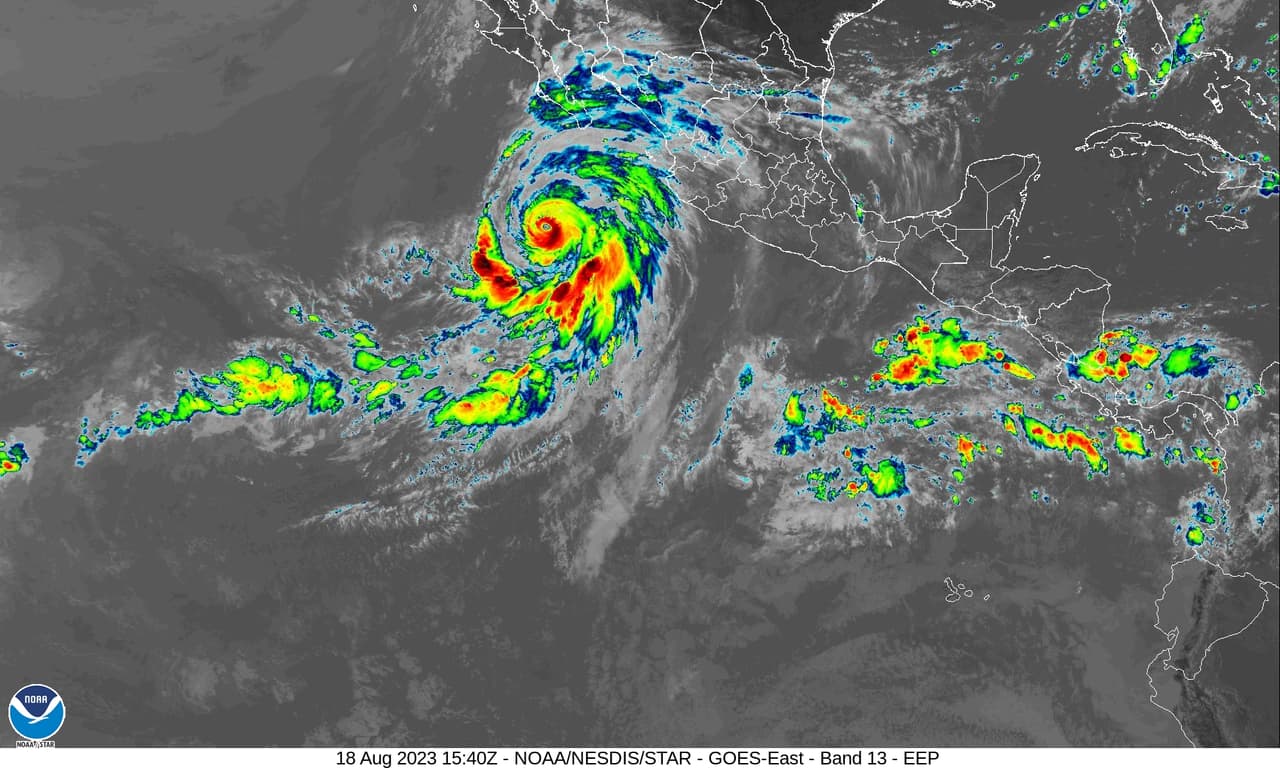 Hilary provoca el primer aviso de tormenta tropical de la historia de California