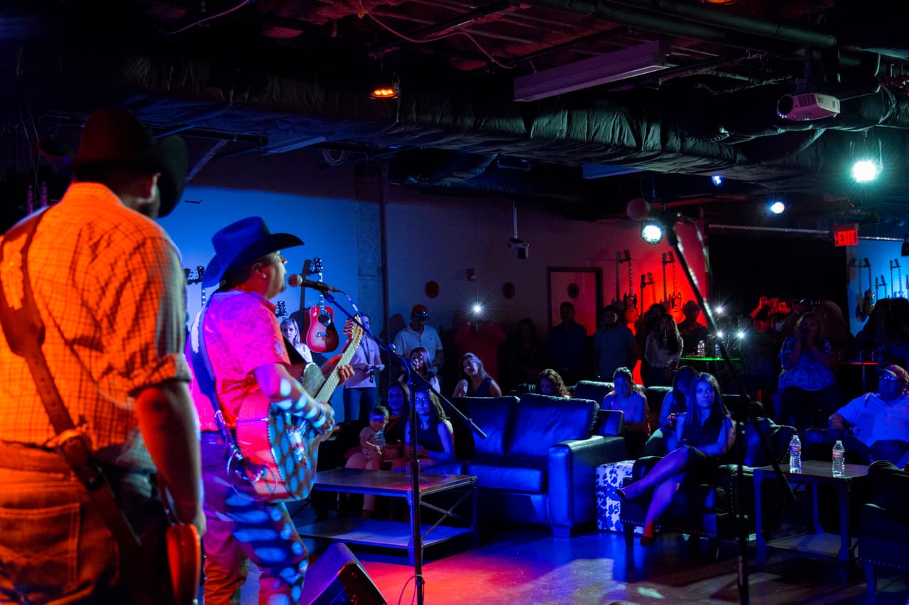 Maquinaria Nortena estrena nuevo sencillo 'Para que amarte'