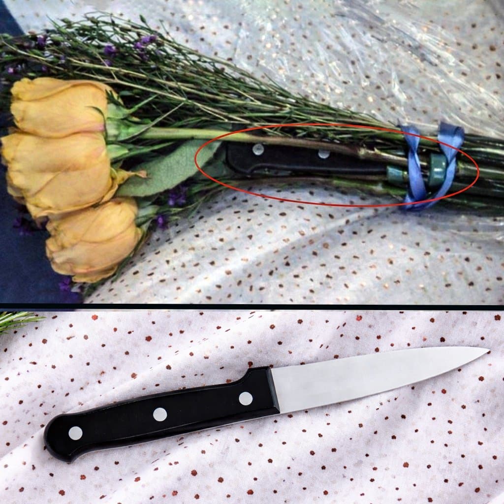 Un cuchillo de cocina fue descubierto oculto dentro de un ramo de rosas amarillas. En la imagen superior se observa el mango negro camuflado entre los tallos, mientras que abajo se muestra el arma.