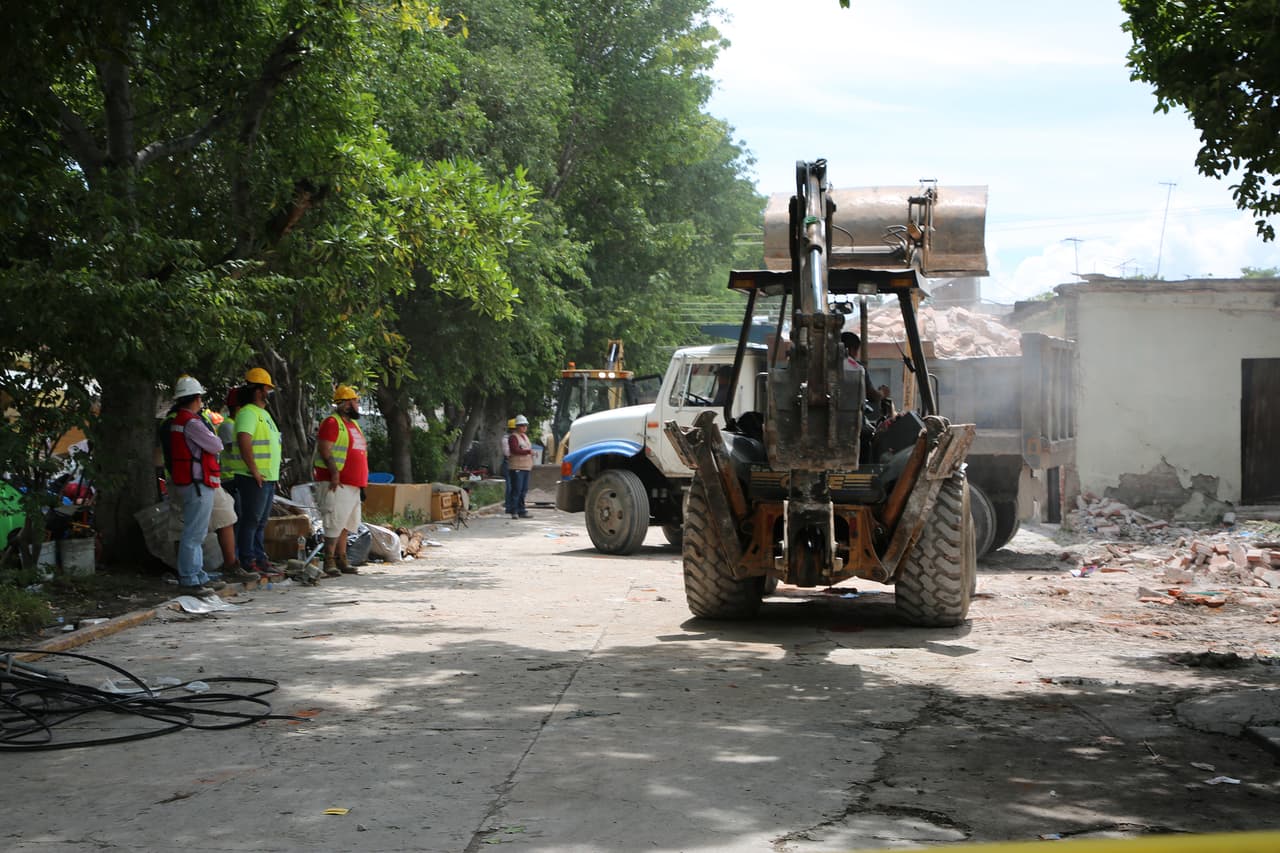 En la calle 20 de la colonia Zapata, al menos 30 familias quedaron sin hogar.