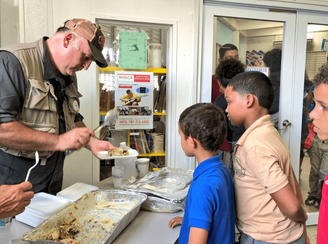 Un polémico libro contará  "lo bueno y lo malo” del trabajo del chef José Andrés en Puerto Rico