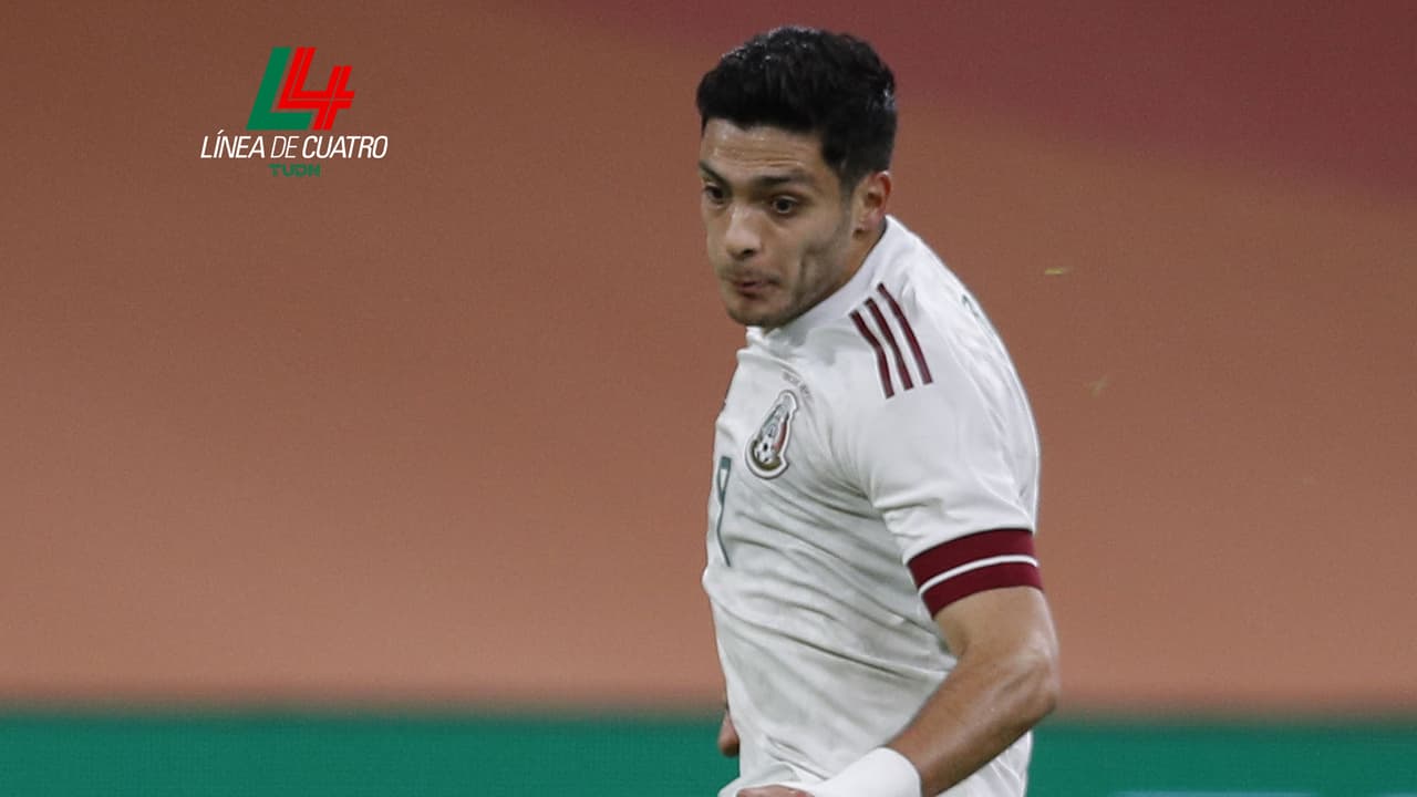 Para Raúl Jiménez sí era penal: "Me toca en el talón"