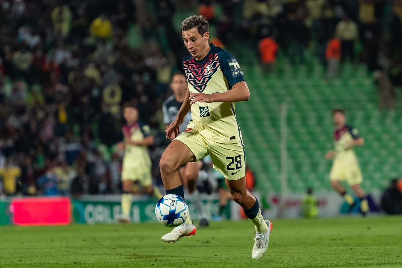 El extremo mexicano Mauro Lainez partió del América para fichar con FC Juárez.