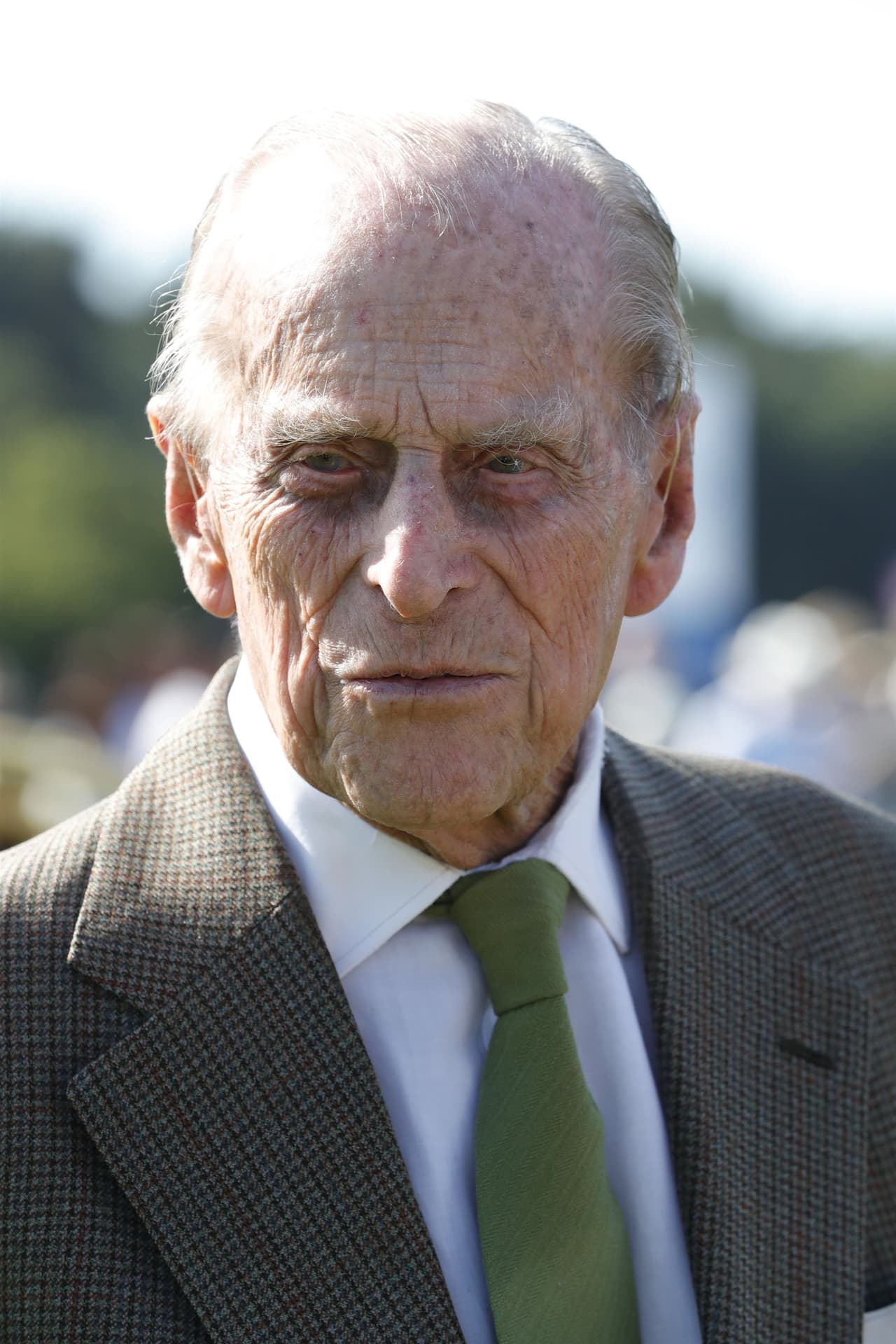 Este viernes, el príncipe Philip, esposo de la reina Isabel II y abuelo del príncipe Harry, fue llevado al hospital para realizarle diversos exámenes de control 
<b><a href="https://www.univision.com/entretenimiento/sufre-accidente-de-transito-esposo-de-la-reina-isabel-ii-mientras-manejaba-a-sus-97-anos-video">luego del accidente automovilístico</a></b> en el que estuvo involucrado este 17 de enero y por el cual podría enfrentar cargos en caso de evidenciarse que fue negligente.