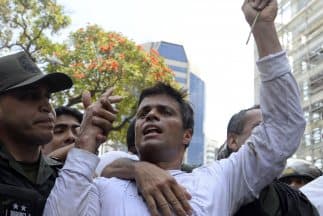 Suspendieron la audiencia de Leopoldo López sin dar fecha de postergación. Suspendieron la audiencia de Leopoldo López