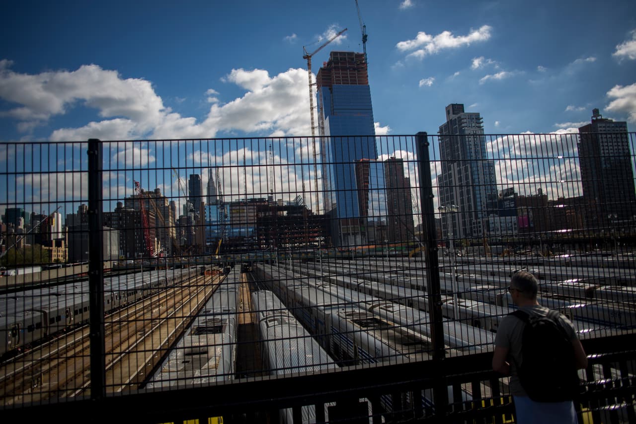 El transporte público no siempre incrementa el valor de los terrenos