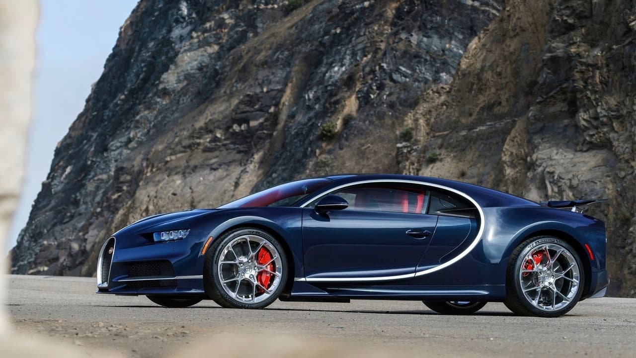 <h3 class="cms-H3-H3">1. Bugatti Chiron</h3>
<br>El espectacular y poderoso modelo único de Bugatti cuenta con muchas distinciones en su vitrina de trofeos, entre ellas la de ser el automóvil de producción más caro del mundo. No sabemos si a Bugatti le gustaría promover el hecho de que también 
<b>es el carro nuevo más contaminante disponible en Estados Unidos</b>, pero habiendo recibido un solo punto en la calificación por contaminación del aire de la EPA y emitiendo 840 gramos de CO2 por milla recorrida, ese crédito es todo suyo.