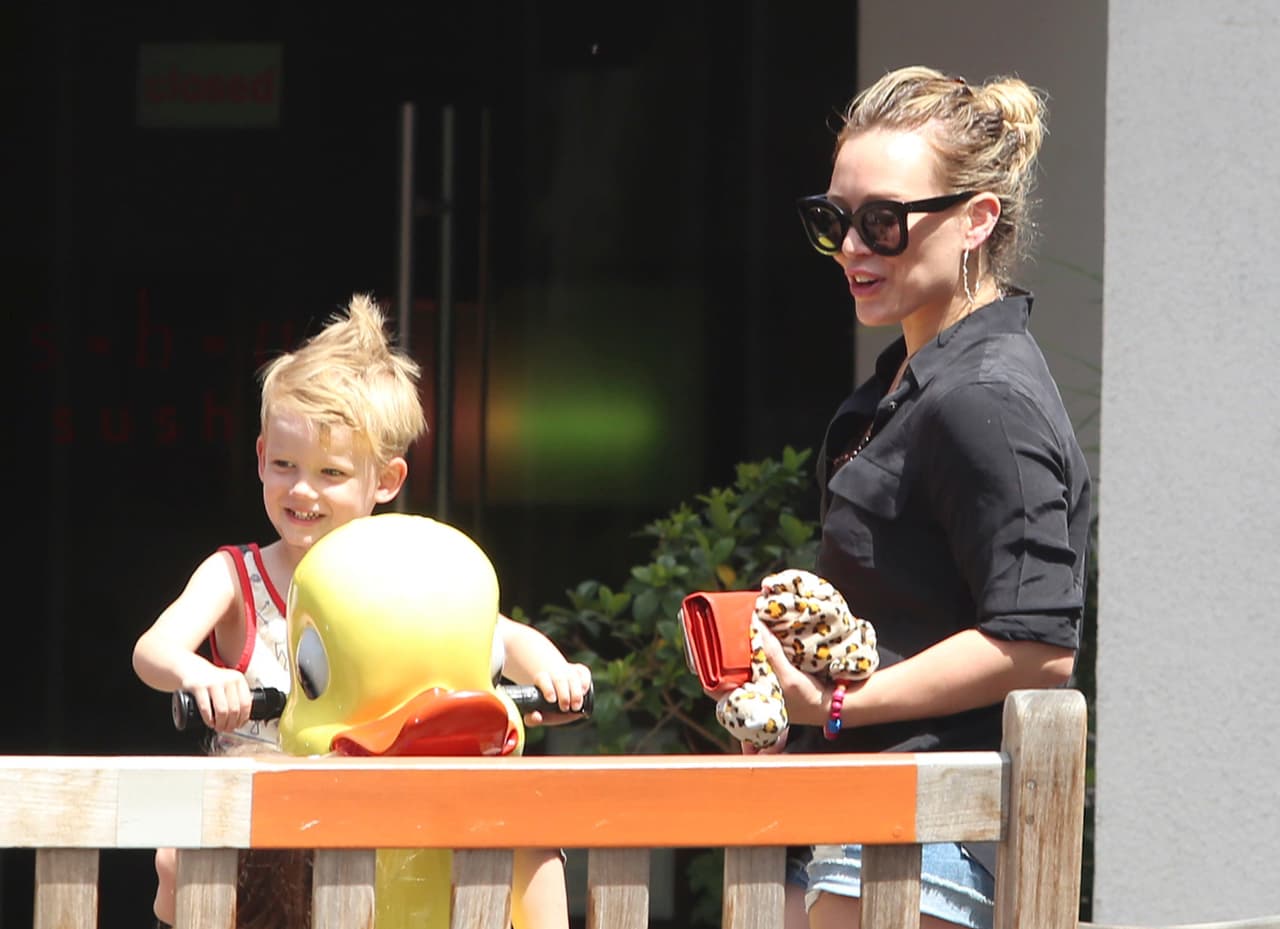 ¡Es igualito a su madre!