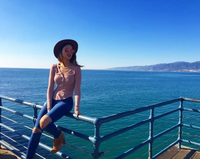 Eiza González, un poco más pensativa pero nunca dejando de ser sexy, así despidió el 2015.