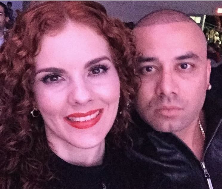 Eso sí, Wisin siempre presume a su mujer, a quien le dice que es la dura.