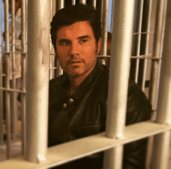 Este galán interpretará a ‘Patricio’, un sexy policía.