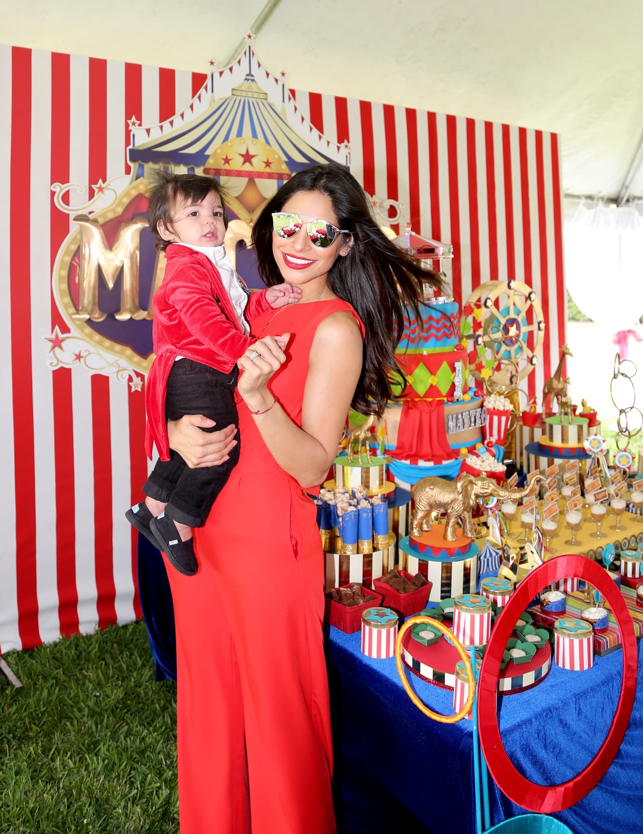 Llegaron muchos familiares y amigos al espectacular evento.