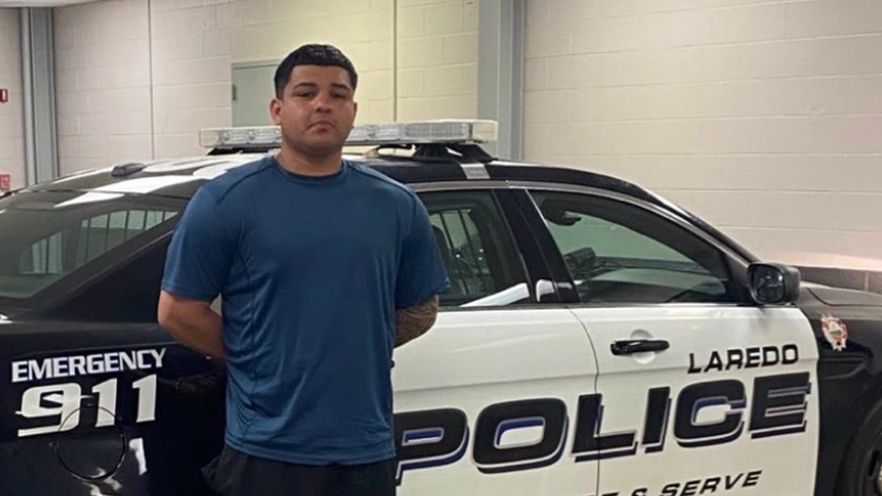 Daniel Fernando Chacón fue localizado en el área de Nuevo Laredo 
<b>en Tamaulipas, México</b>. "Logramos convencerlo de 
<b>que se entregara con seguridad</b> en el puente de entrada de Laredo, Texas, a las 11:30 de la noche del miércoles", precisó Raúl Granados, sargento de la policía de Pasadena.