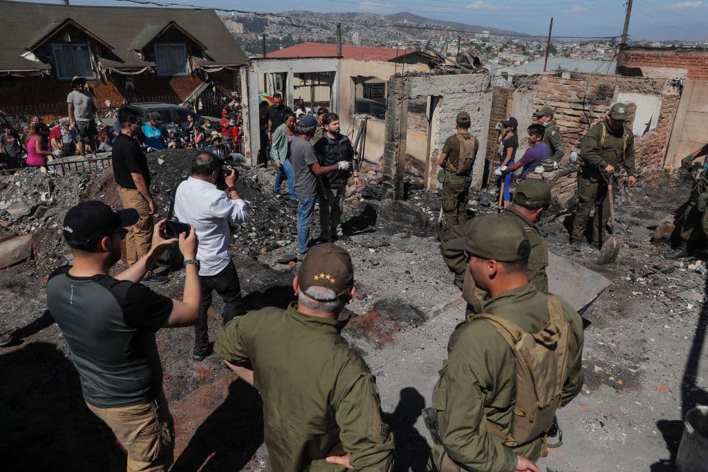 El presidente chileno Gabriel Boric visitó las áreas afectadas el viernes.