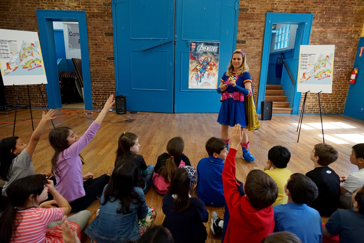 "Ready Girl" enseña a sobrevivir a los neoyorquinos del futuro