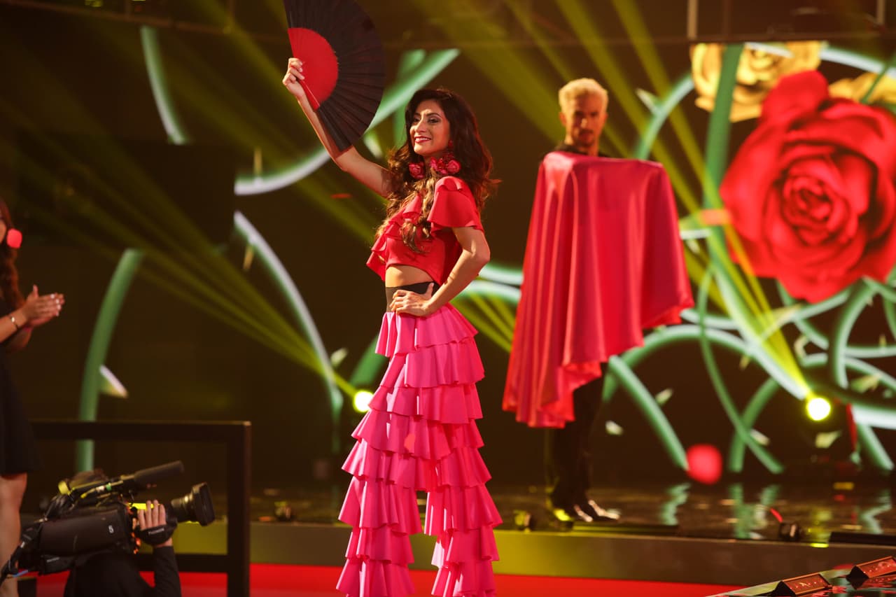 Igual que Elvira Reyes.