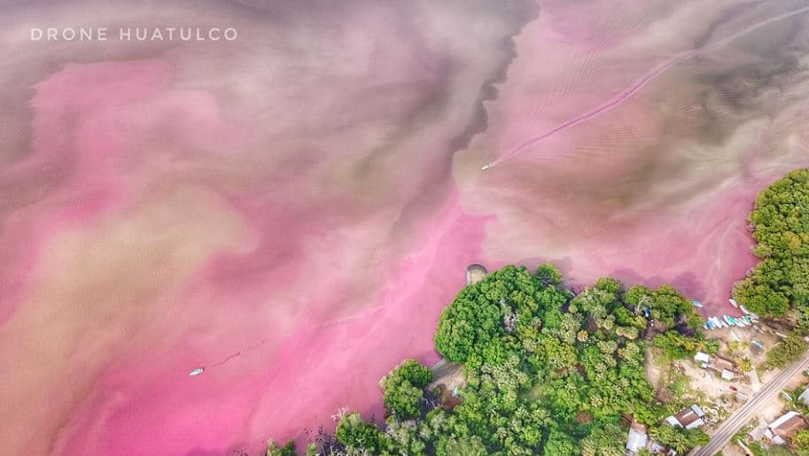 <b><a href="https://www.facebook.com/DroneHuatulco/" target="_blank">Cortesía Drone Huatulco </a></b>