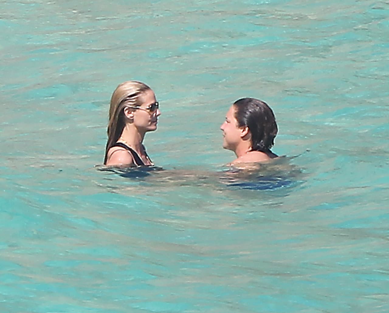 Disfrutan al máximo de su romance.