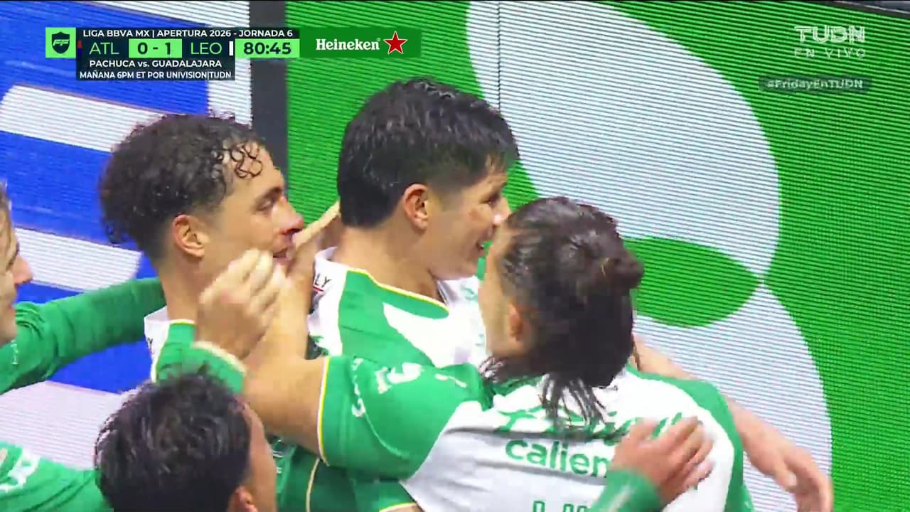 ¡Mano, penal y gol del León! Alvarado adelanta a los esmeraldas