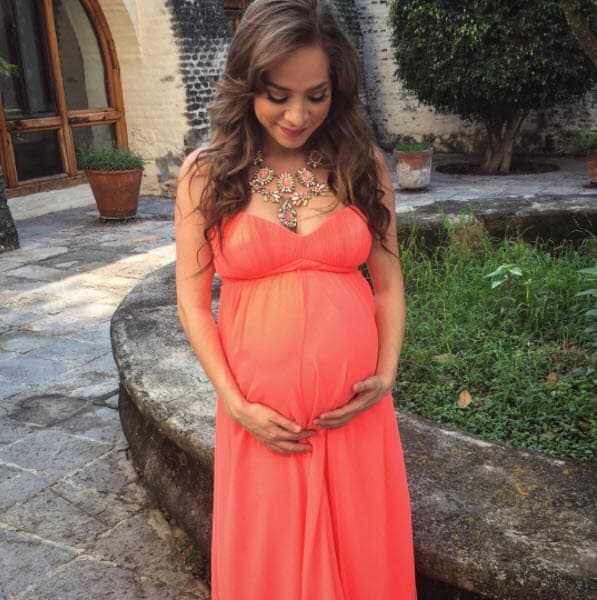 <b>Naidelyn</b> recibió el mejor regalo de cumpleaños que una mujer puede tener, pues a pocos días de celebrar un año más nació Isabella.