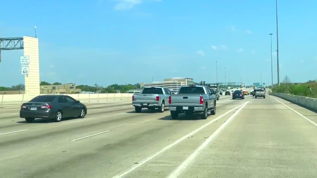 ¿Tienes planes de viajar en estas 
<a href="https://www.univision.com/local/houston-kxln/viajaras-por-carretera-durante-este-spring-break-ten-en-cuenta-estos-practicos-consejos-de-las-autoridades-video" target="_blank">vacaciones de primavera o 'Spring Break'</a>? Aquí te decimos algunas recomendaciones que hacen las autoridades en caso de que lo hagas por carretera.