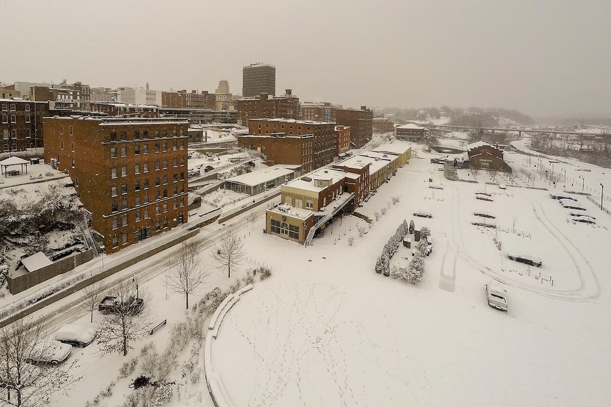 Lynchburg, en Virginia, cubierta de blanco