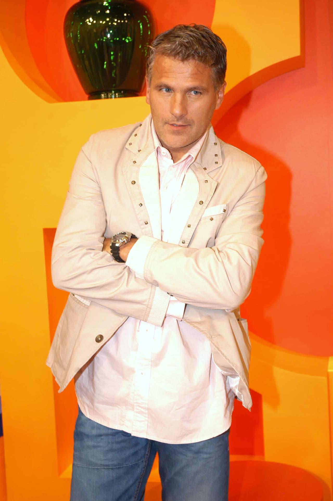 "Hay planes de regresar a la televisión, pero no se han concretado por esto, porque todo está muy lento. He hecho muchos castings eso sí, creo que 
<b>me he cansado de hacer castings, pero no hay nada</b>", confesó.
<br>