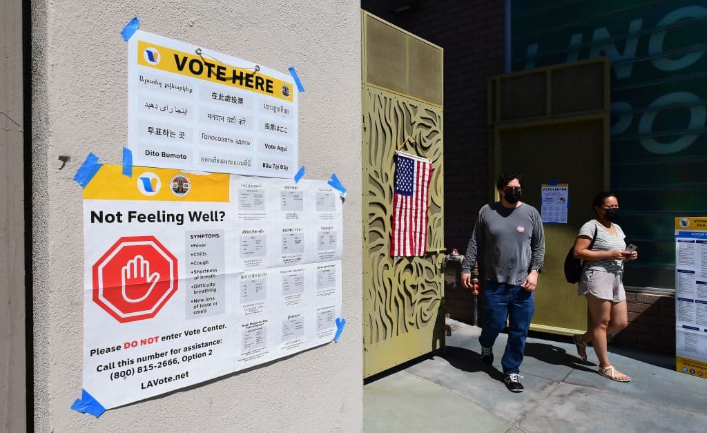 En medio de la crisis de salud pública California tuvo que realizar elecciones extraordinarias debido al esfuerzo del partido Republicano para destituir al gobernador de California,
<a href="https://www.univision.com/temas/gavin-newsom">Gavin Newsom</a>.