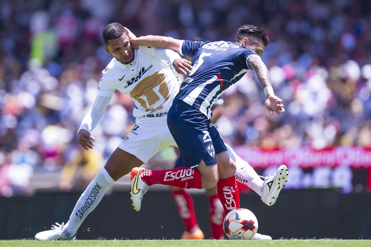 A pesar de haber jugado con 10 futbolistas la mayor parte del juego por la expulsión de Juan Ignacio Dinenno, los Pumas lograron una vital victoria ante Rayados.
