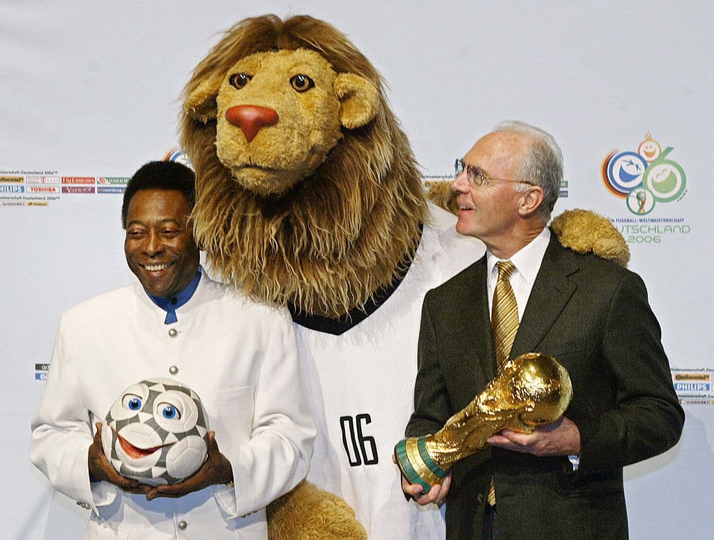 <b>Goleo VI y Pille - Alemania 2006</b>
<br>De nuevo, no fue una si no dos mascotas para esta oportunidad. Un León y un balón descarado y parlanchín.