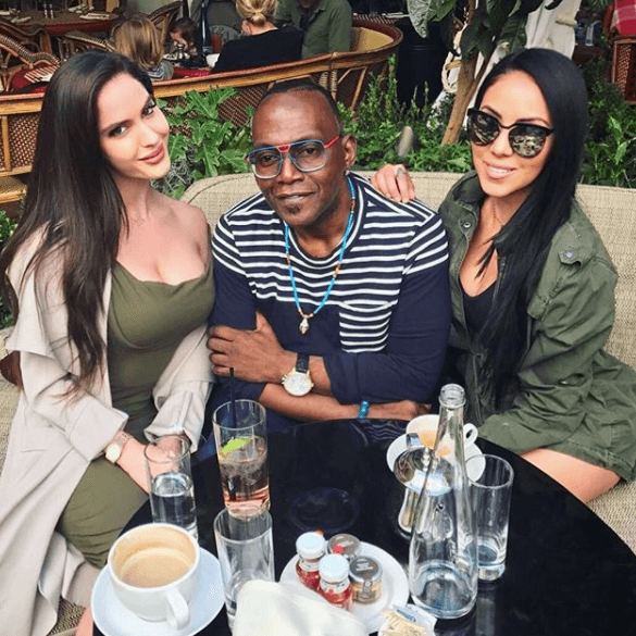 El dúo ha llamado la atención del productor Randy Jackson, conocido por ser el juez de American Idol.