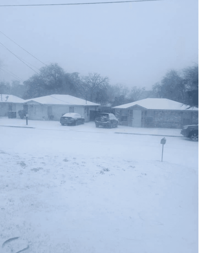 El norte de Texas vive la primera nevada del año