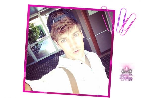 Roger comenzó a los 11 años de edad su carrera dentro de los medios. Durante una década Roger González fue estrella para Disney Channel. Roger es uno de los artistas juveniles más influyentes y queridos en toda América Latina. Actualmente es protagonista del musical “Hoy No Me Puedo Levantar”. Cuenta con más de 1 millón de seguidores en redes sociales. Roger llega a la novena temporada de Nuestra Belleza Latina para traerte todo lo que está pasando en redes sociales. ¡Conócelo!