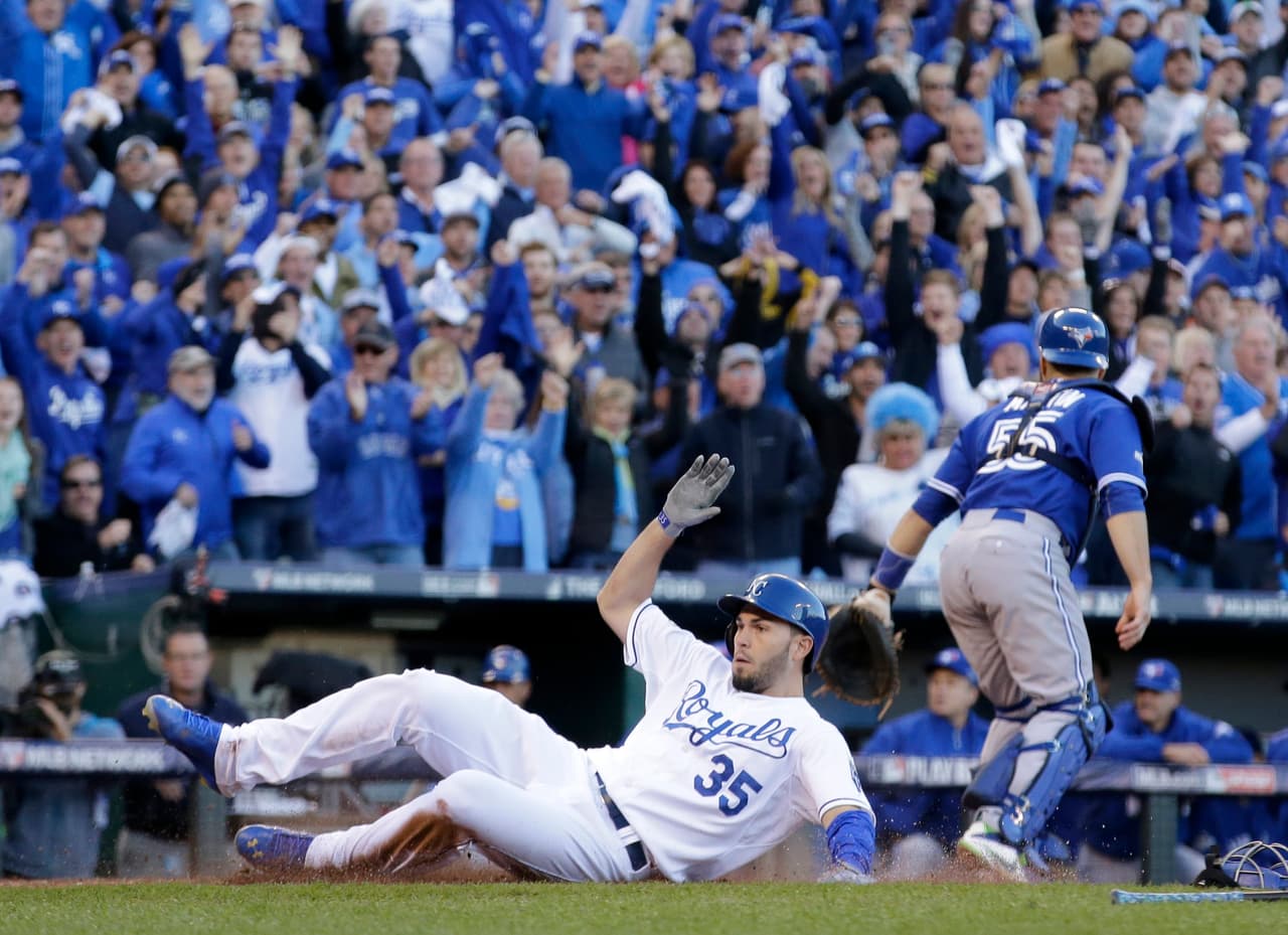 Reales amplían ventaja sobre Azulejos en la final de la Americana