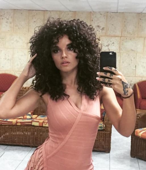 Lo que no ponemos en duda es la belleza de la también imitadora.