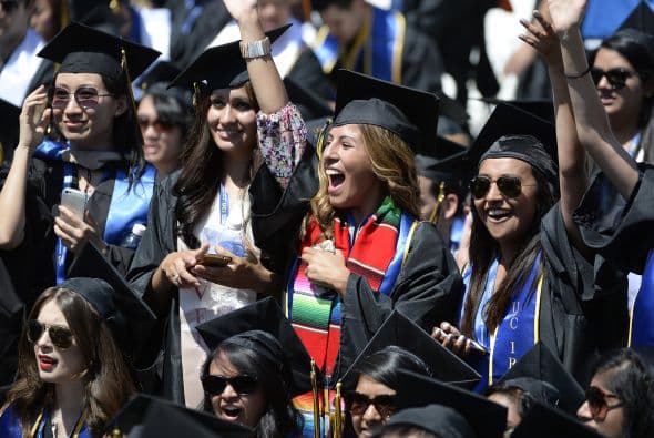 La educación superior sigue siendo el mejor antídoto contra el desempleo, y cada vez más graduados de universidad consiguen trabajos tras obtener su título, según comprobó un nuevo estudio del Centro para la Educación y la Fuerza Laboral de la Universidad de Georgetown.