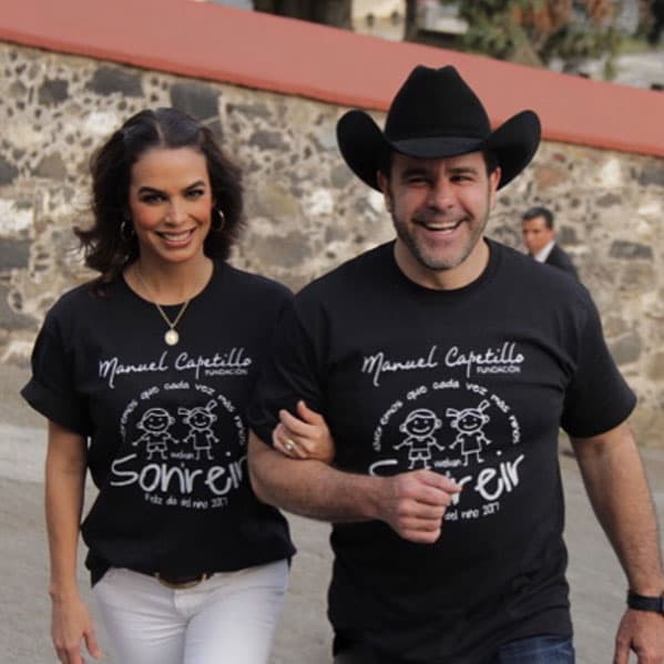 En el año 2020, 
<a href="https://www.univision.com/famosos/eduardo-capetillo-confiesa-por-que-cayo-en-las-adicciones-y-como-salio-adelante-con-el-apoyo-de-su-familia-fotos">Eduardo Capetillo confesó que en algún momento de su vida cayó en las adicciones</a>, por lo que no pudo estar plenamente consciente con su familia en momentos importantes.