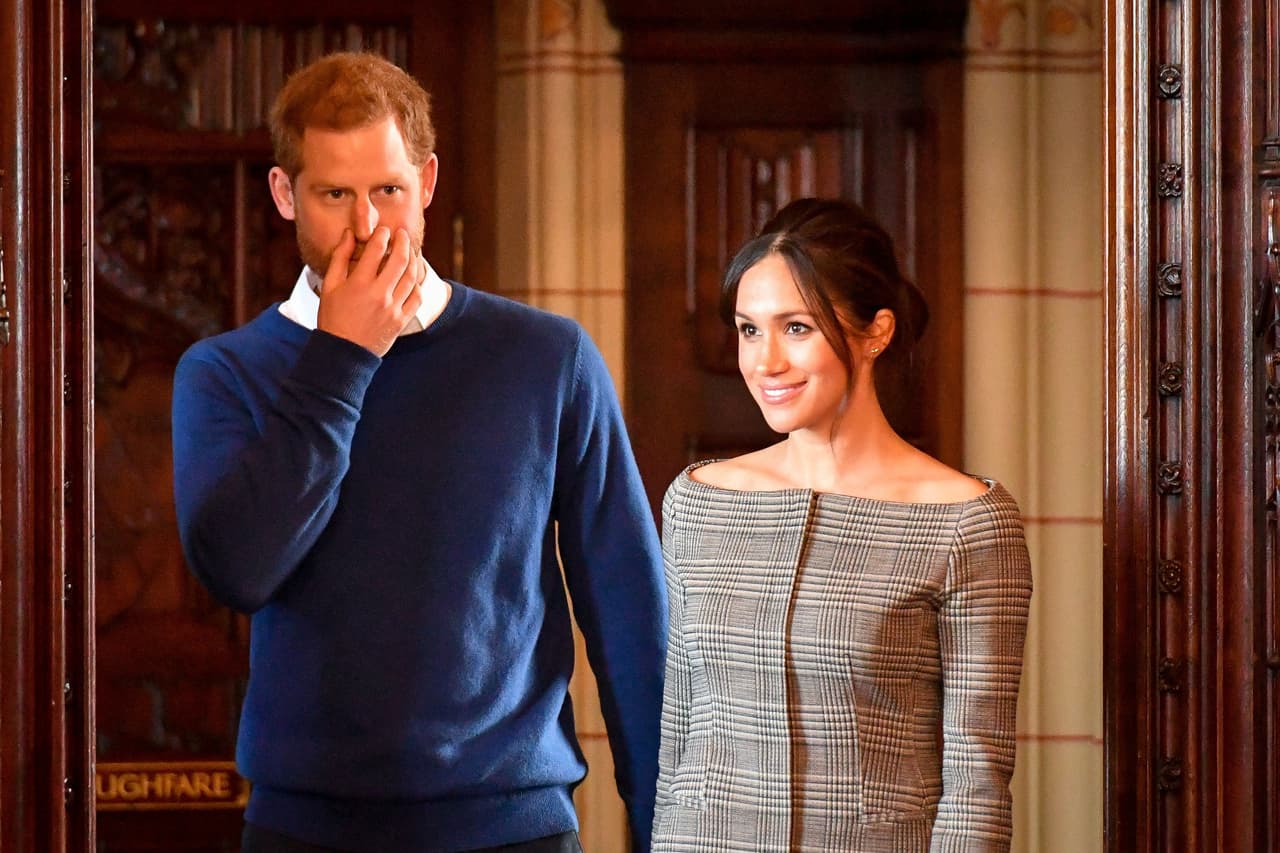 Las cinco restantes son 
<b><a href="https://www.streetgames.org/">StreetGames</a></b>,
<b> <a href="https://www.crisis.org.uk/">Crisis</a></b>, la Fundación Myna Mahila, la Fundación para la Vida Salvaje del Reino Unido y 
<b><a href="https://www.sas.org.uk/news/royal-wedding-shines-light-work-sas-volunteers/">Surfers Against Sewage</a></b>.