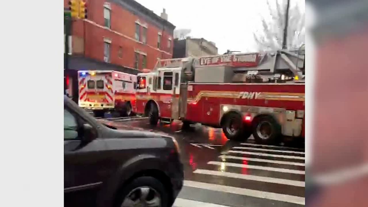 Atropellan a varias personas, incluyendo a 2 niños en Brooklyn