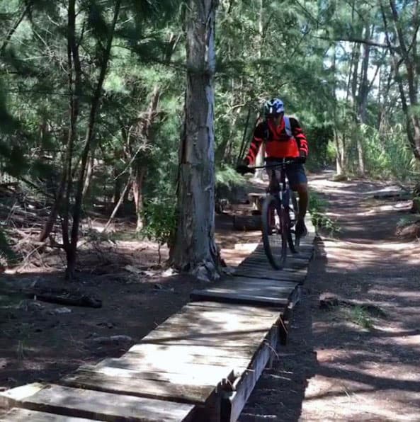 Para Johnny Lozada pedalear es una gran terapia.