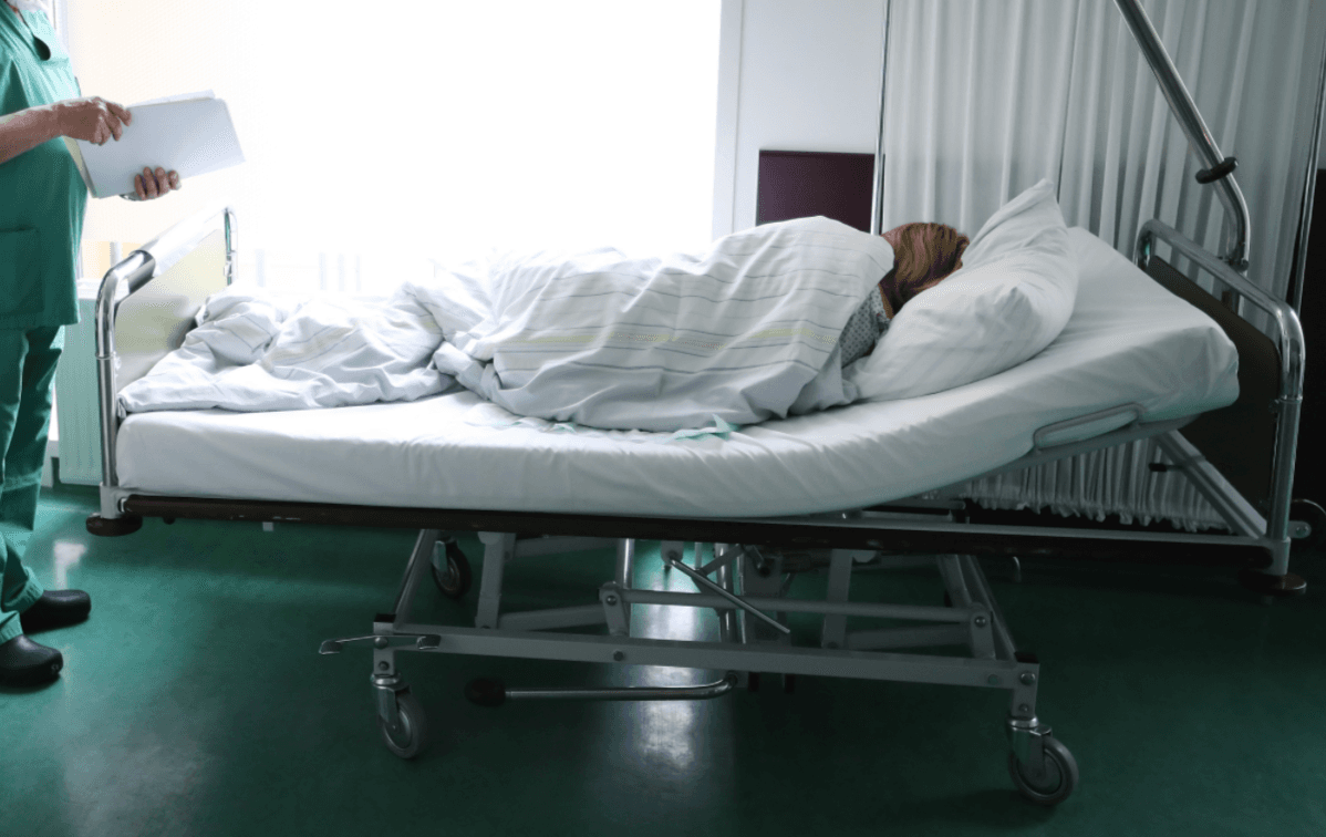 Cadena perpetua o multas hasta de $100,000 pueden enfrentar los médicos que practiquen el aborto en Texas